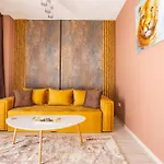 Luxury Sabina 35 * Bukarest