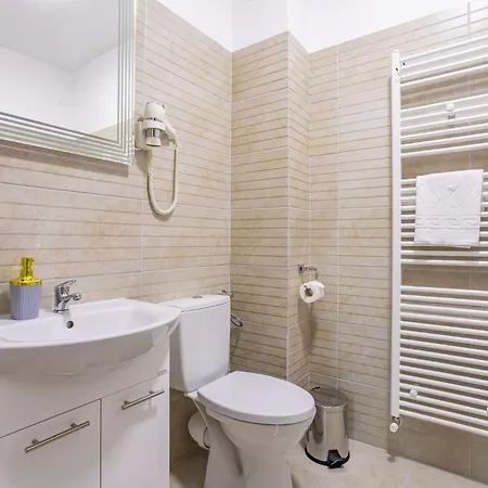 Luxury Sabina 35 Бухарест
