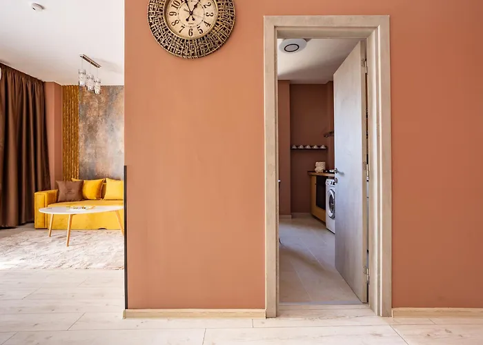 Luxury Sabina 35 * Bucureşti